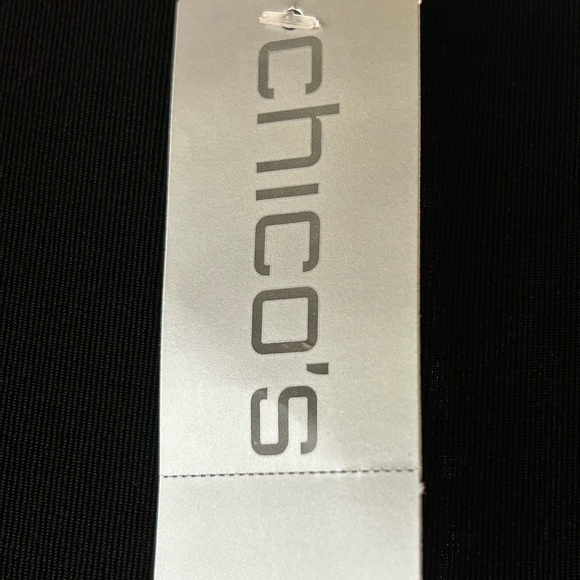 Chico's /Travelers/NWT/ Elegant /Black Long Sleeve Top/ size 3 - Picture 4 of 7